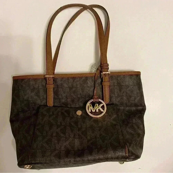 Michael Kors MK initial tote shoulder bag in brown - Picture 2 of 16